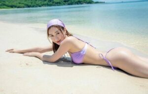 Á hậu Đại dương Hà Thu khoe trọn vóc dáng với nội y bikini sexy